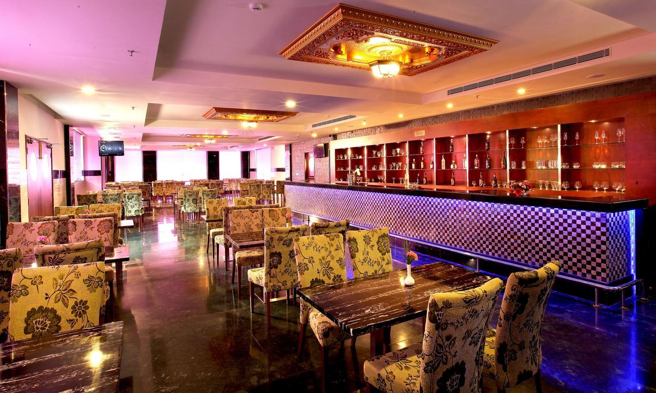 Lake Palace Trivandrum Vettutura Extérieur photo