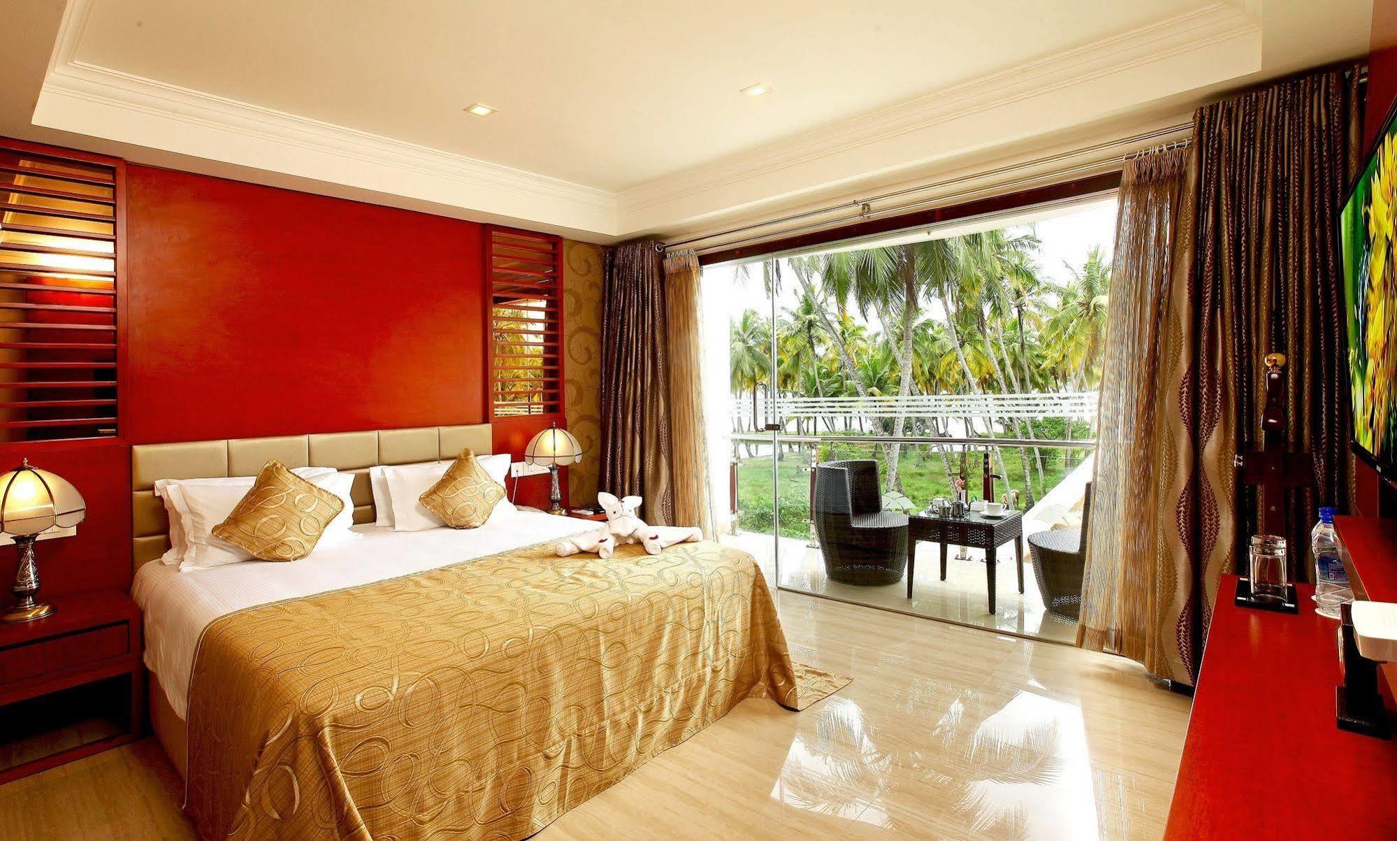 Lake Palace Trivandrum Vettutura Extérieur photo