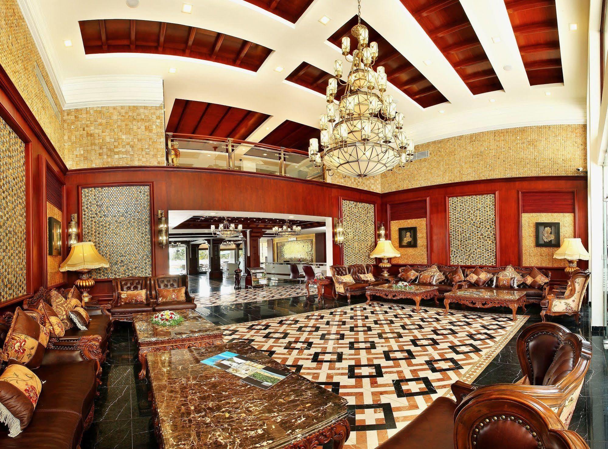 Lake Palace Trivandrum Vettutura Extérieur photo